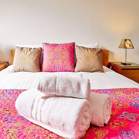 Joivy Bright Royal Mile Apartment إدنبرة المظهر الخارجي الصورة