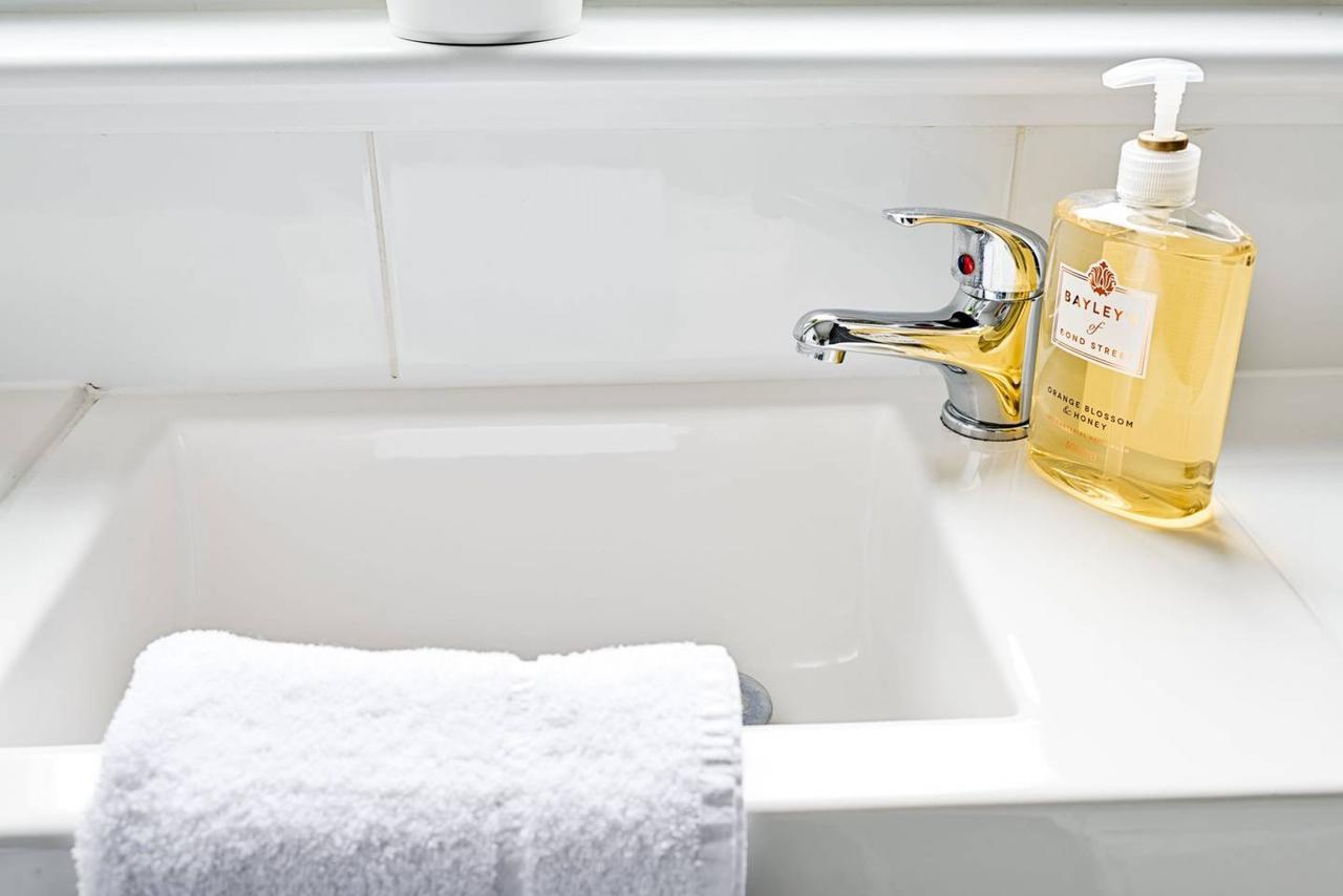 Joivy Bright Royal Mile Apartment إدنبرة المظهر الخارجي الصورة